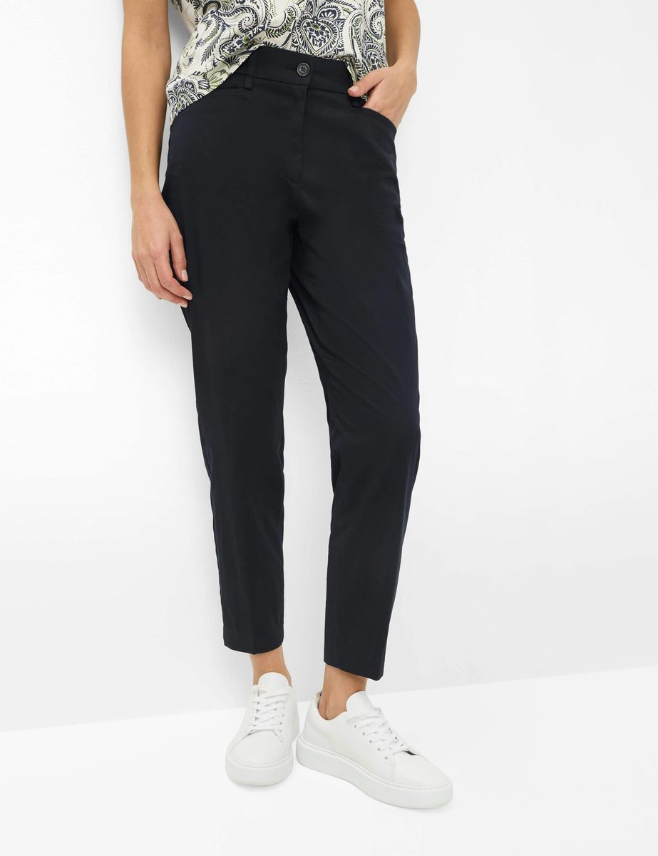 Klassische Slim-Fit Chino-Hose