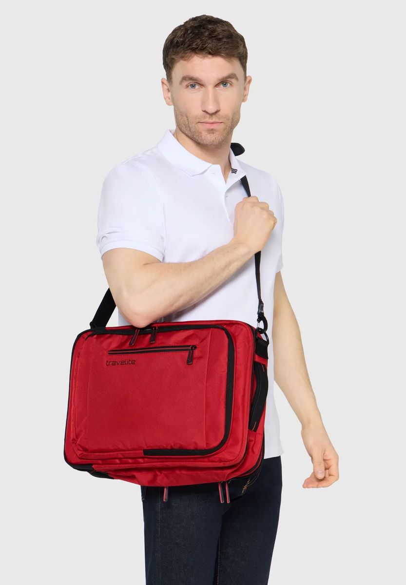 Vielseitige Boarding-Tasche mit Fächern