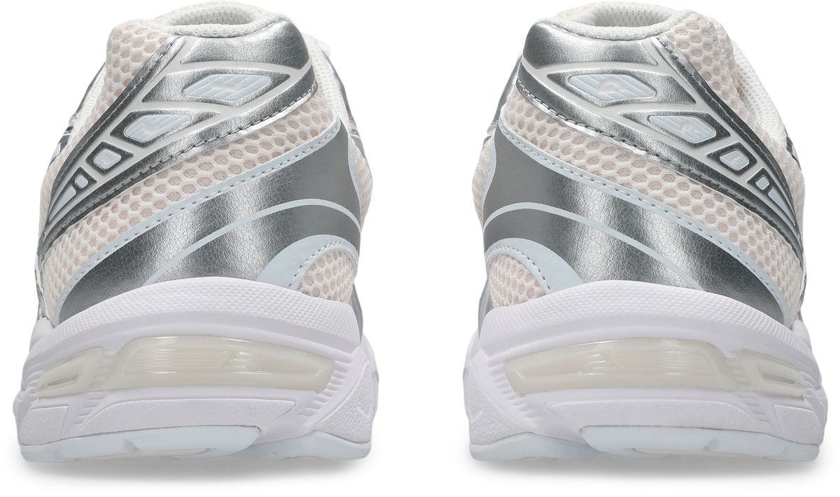 Gedämpfte Retro-Mesh-Sneaker