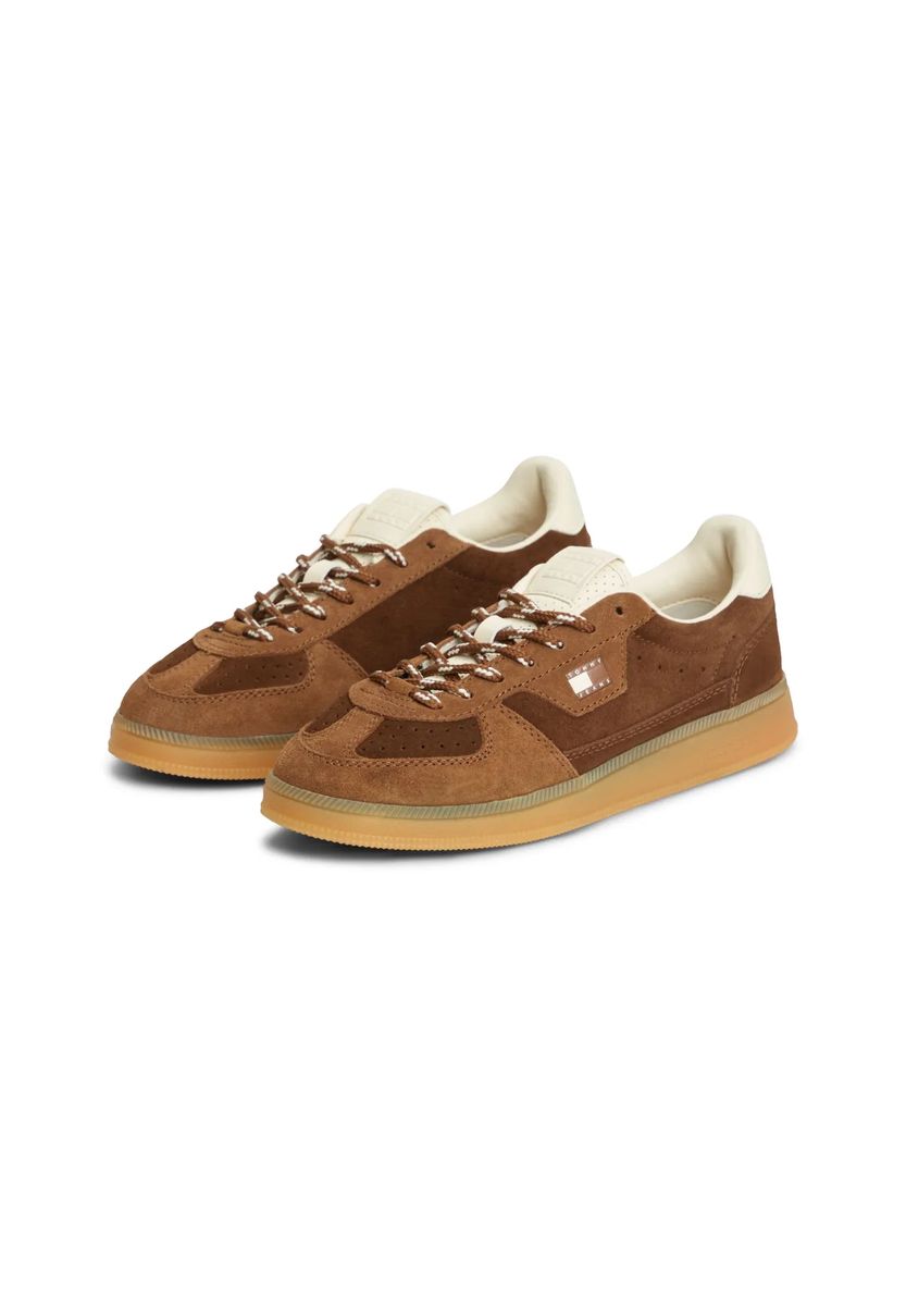 Flache Wildleder-Retro-Sneaker