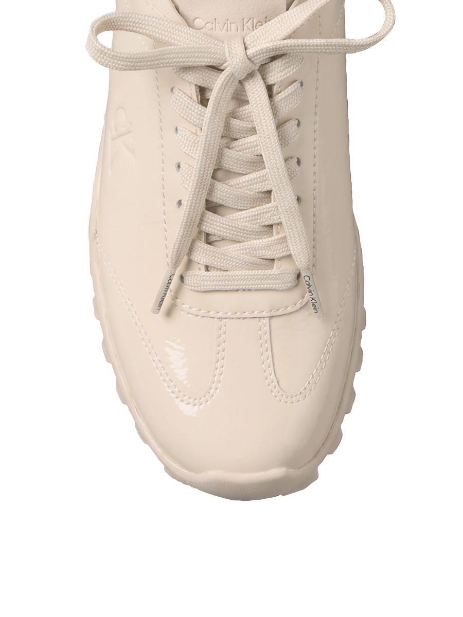 Minimalistische Low-Top-Sneaker aus Kunstleder