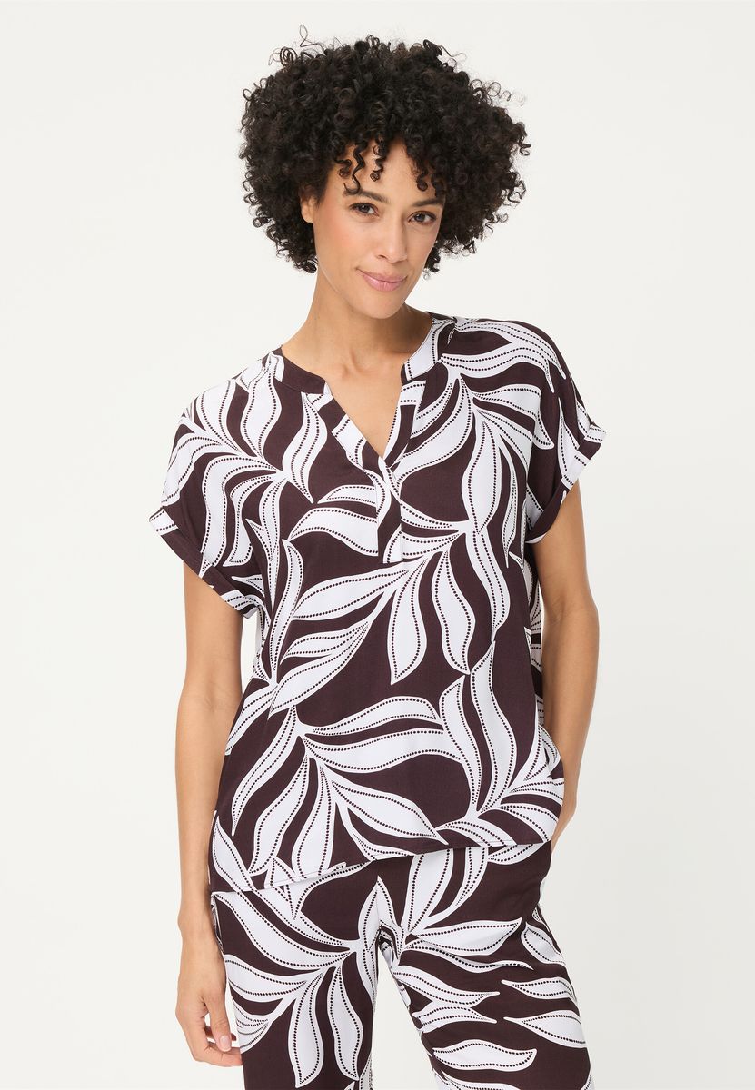 Fließende Blätterprint-Bluse mit Schlitz-Ausschnitt