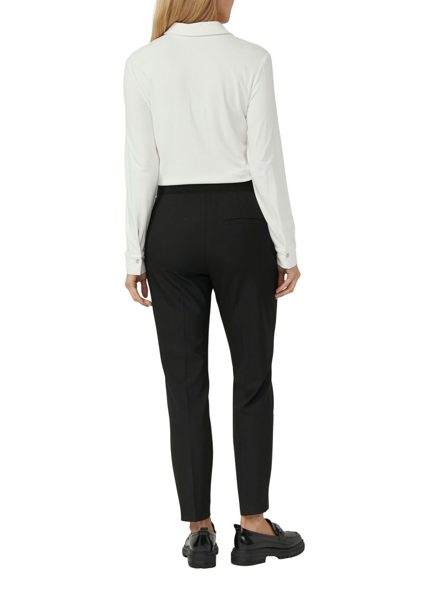 Schmal geschnittene High-Waist-Stoffhose