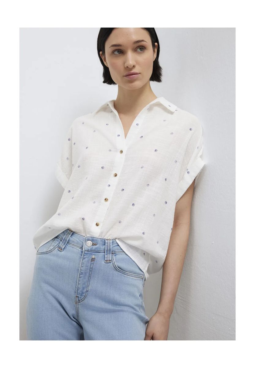 Kurzarm-Hemdbluse mit Punkt-Stickerei