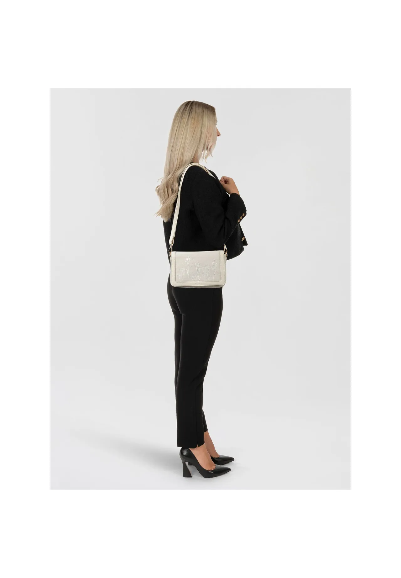 Canvas-Schultertasche mit floraler Stickerei