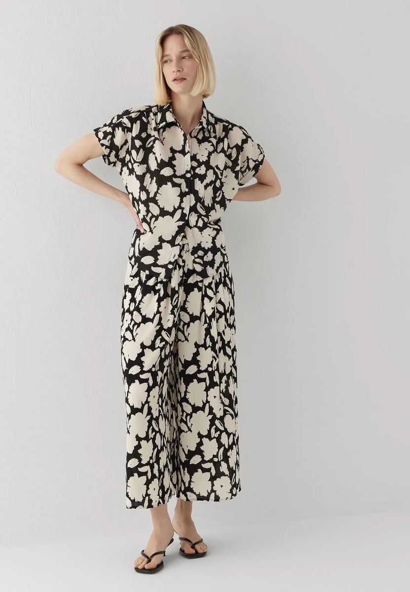 Weite Hose mit Blumenprint