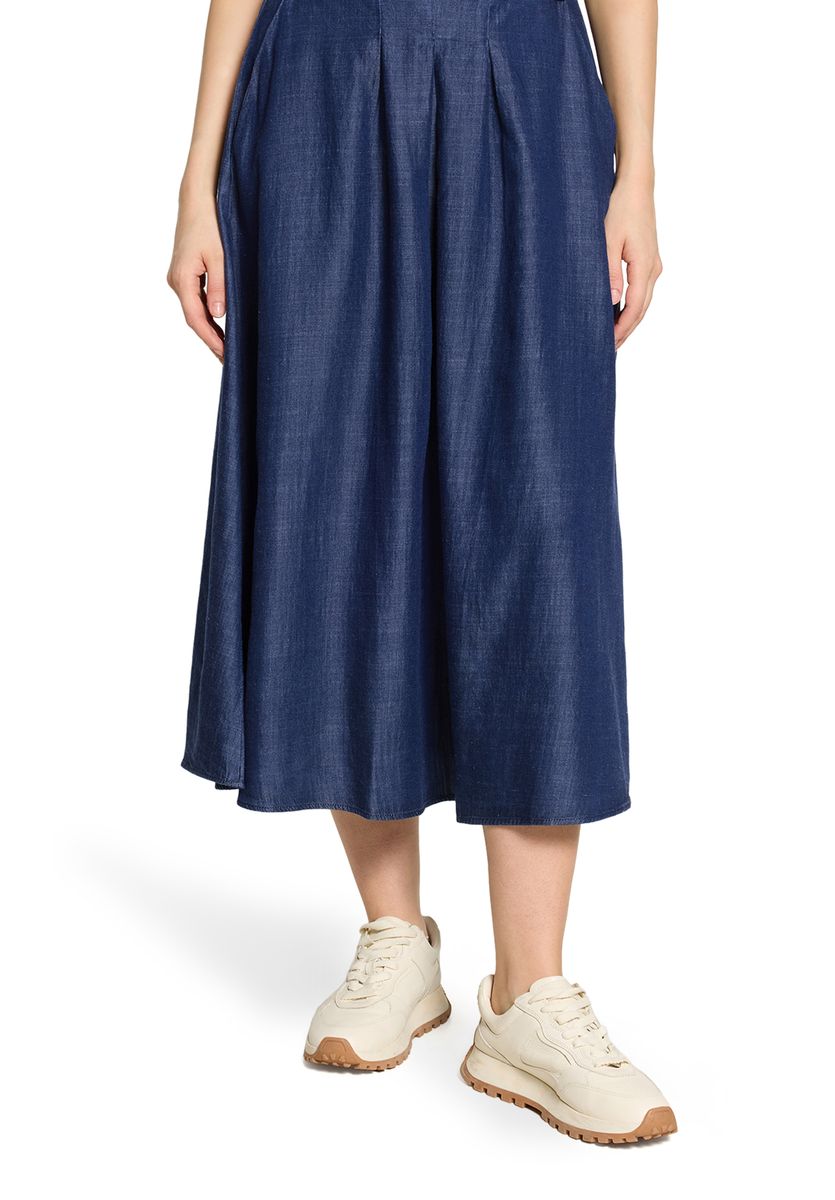 Ausgestellter Midirock in Denim-Optik