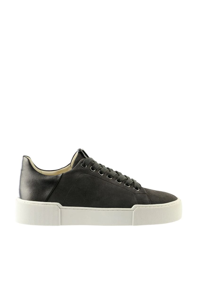 Minimalistische Low-Top Plateau-Sneaker