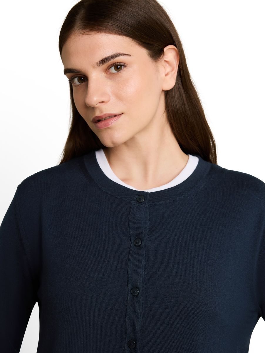 Klassischer Cardigan mit Knopfleiste