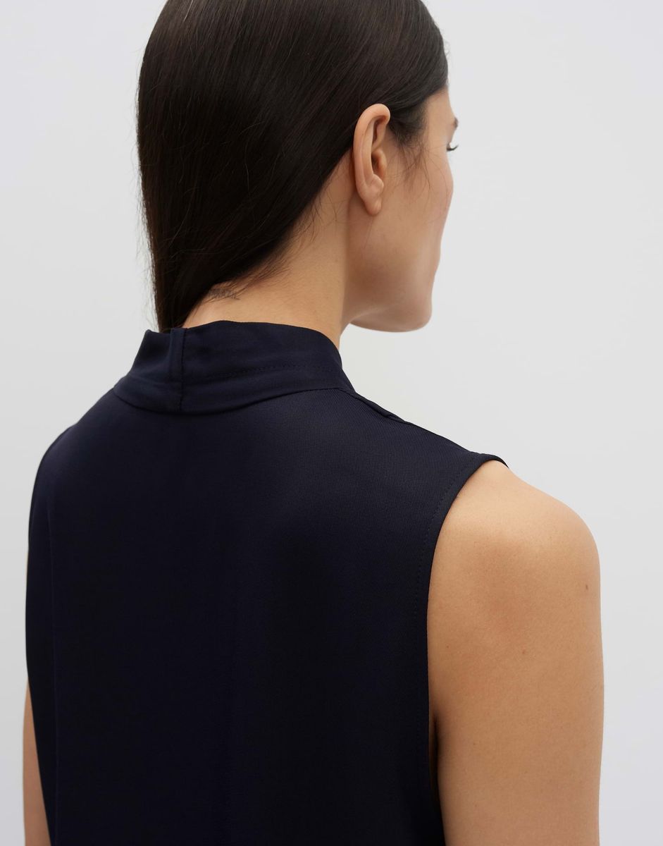 Elegantes V-Ausschnitt Top mit Falten