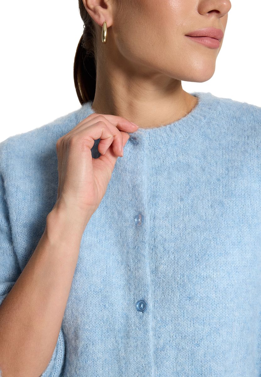 Weicher flauschiger Kurzarm-Cardigan