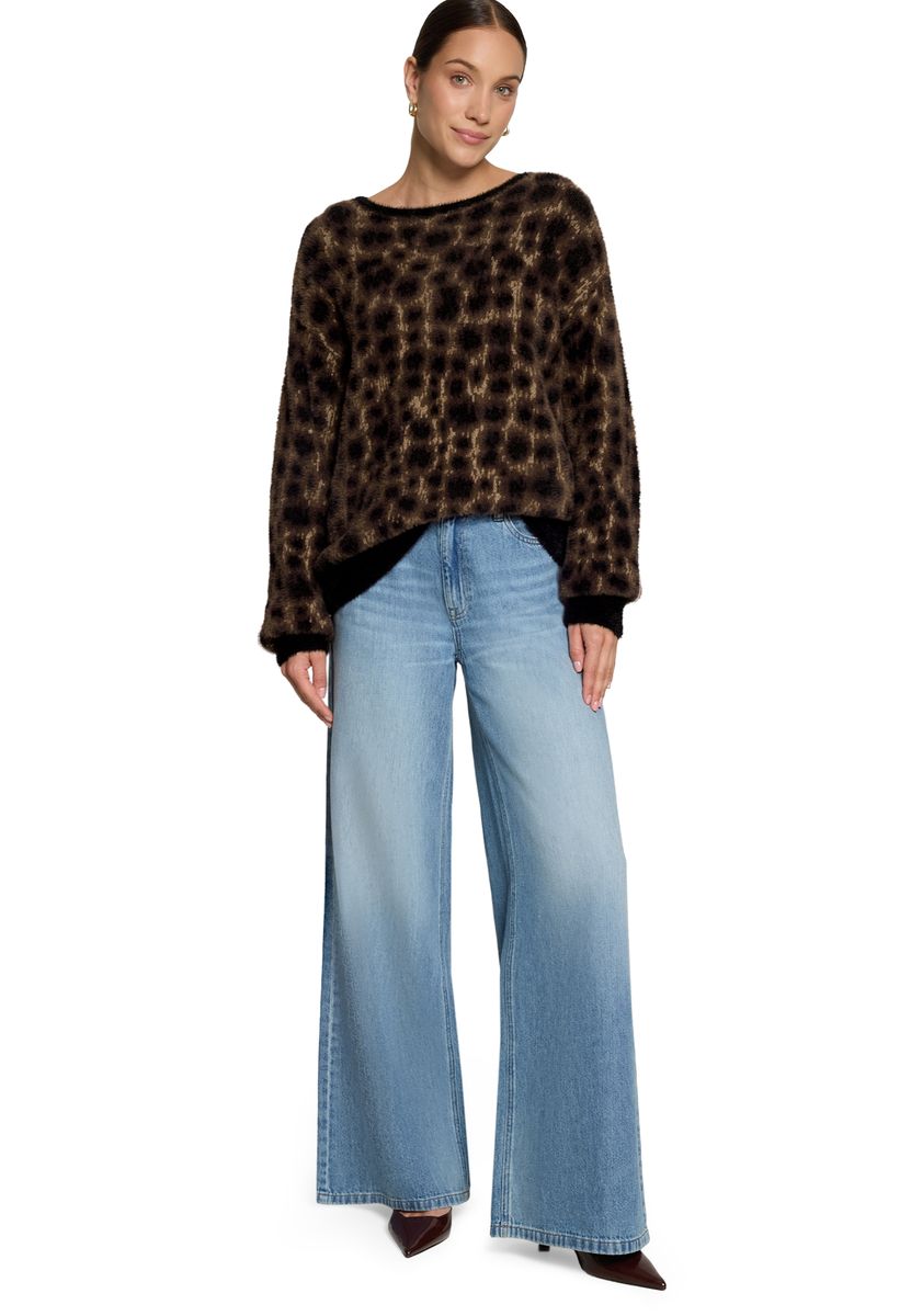 Flauschiger Leopard-Pullover mit U-Boot-Ausschnitt