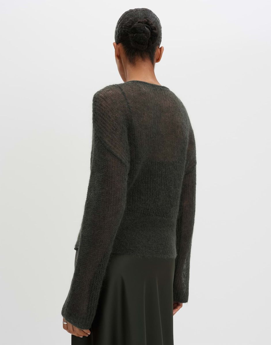 Transparenter flauschiger Strickpullover mit U-Boot-Ausschnitt