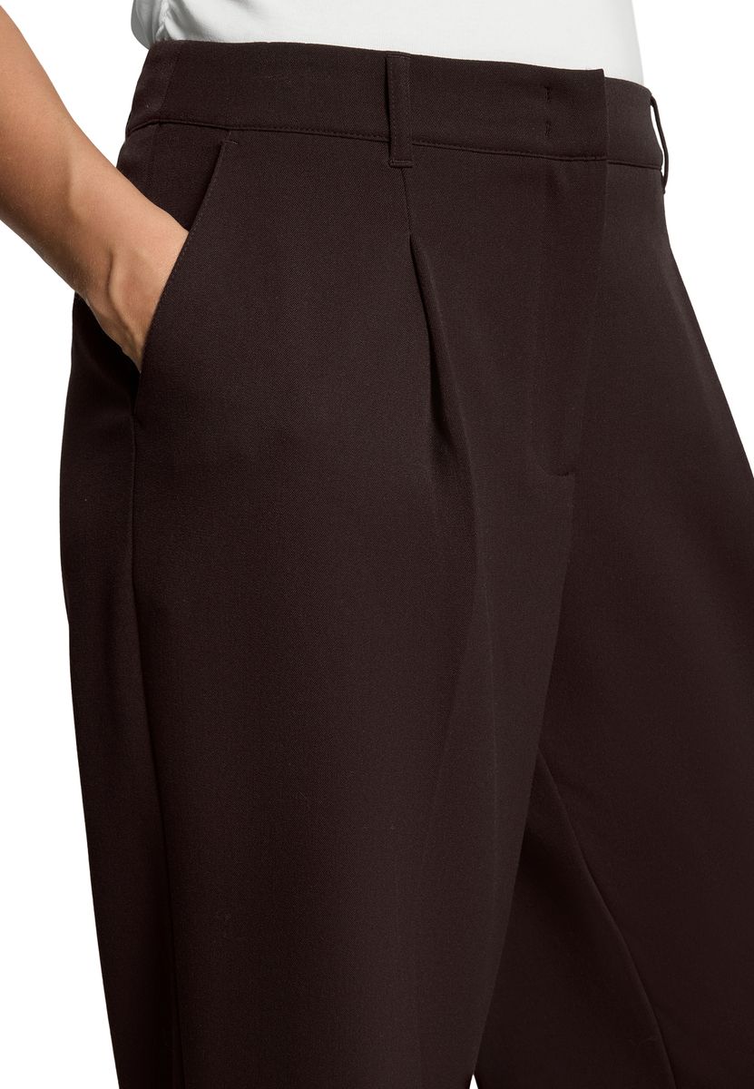 Elegante Bundfaltenhose mit hoher Taille