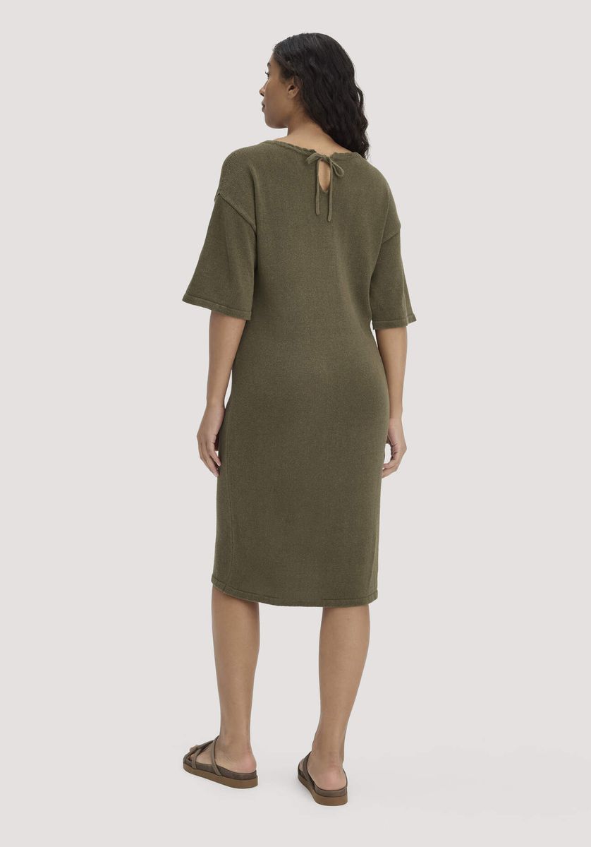 Lockeres Strickkleid aus Leinenmischung