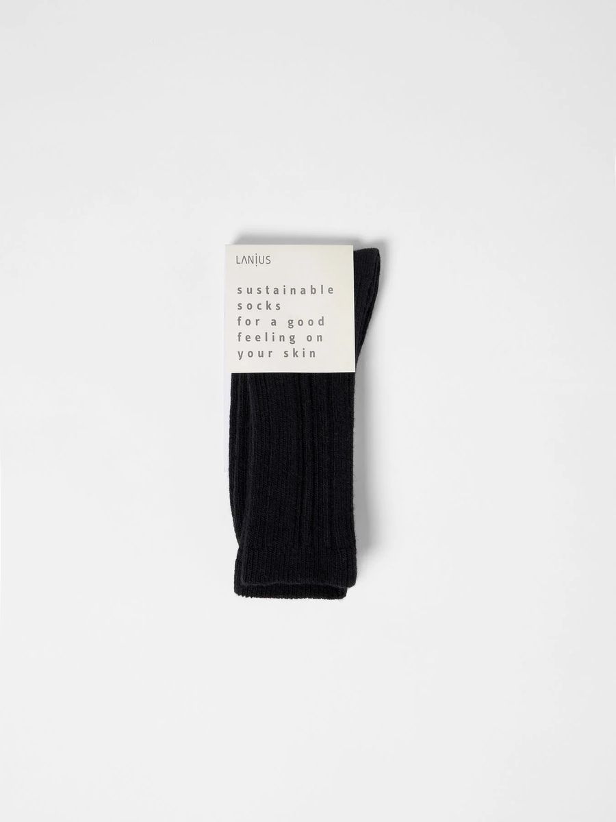 Klassische fein gerippte Socken