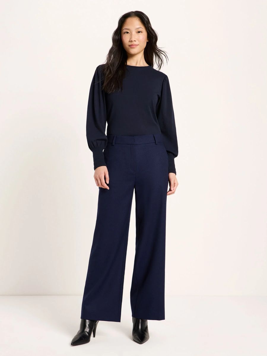 Elegante verkürzte Wollhose mit weitem Bein