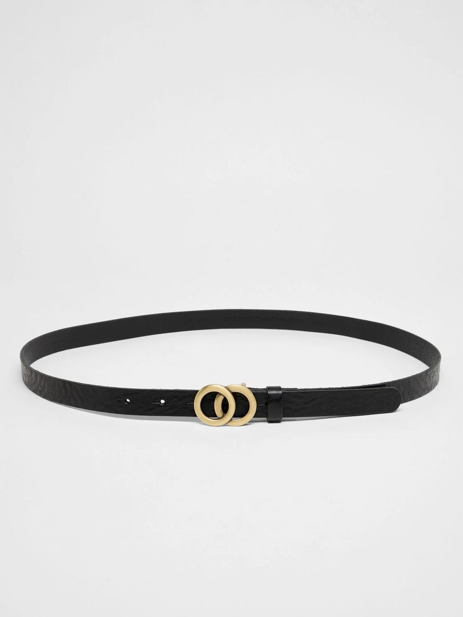 Schmaler Ledergürtel mit Ringschnalle