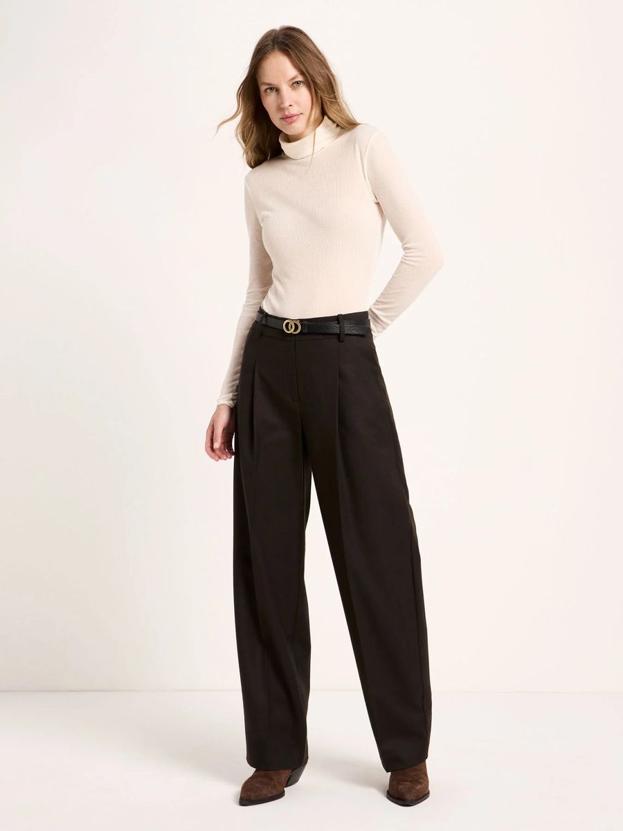Elegante Bundfaltenhose mit weitem Bein