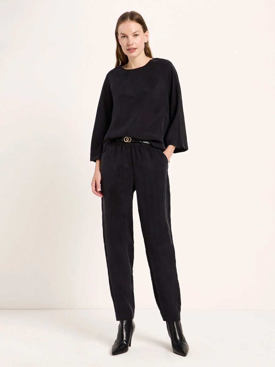 Fließende Cupro-Bluse mit 3/4-Ärmeln