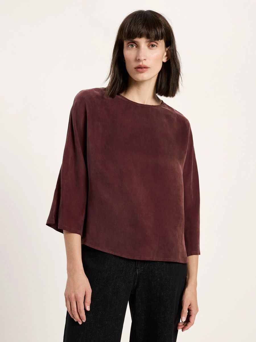 Minimalistische Cupro-Bluse mit Dreiviertelarm