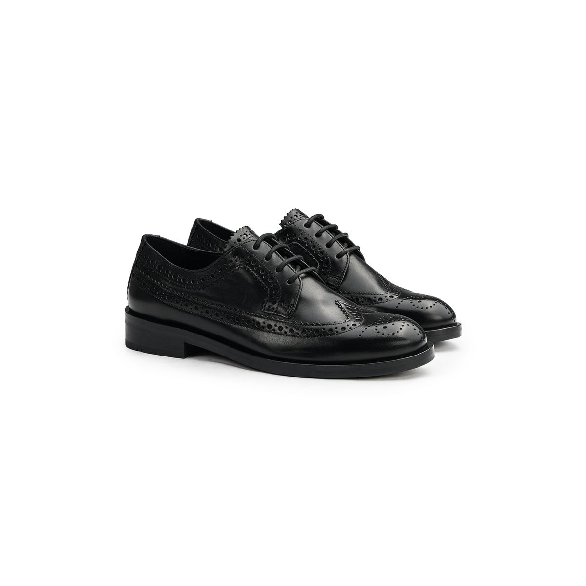 Klassische Leder-Brogues zum Schnüren