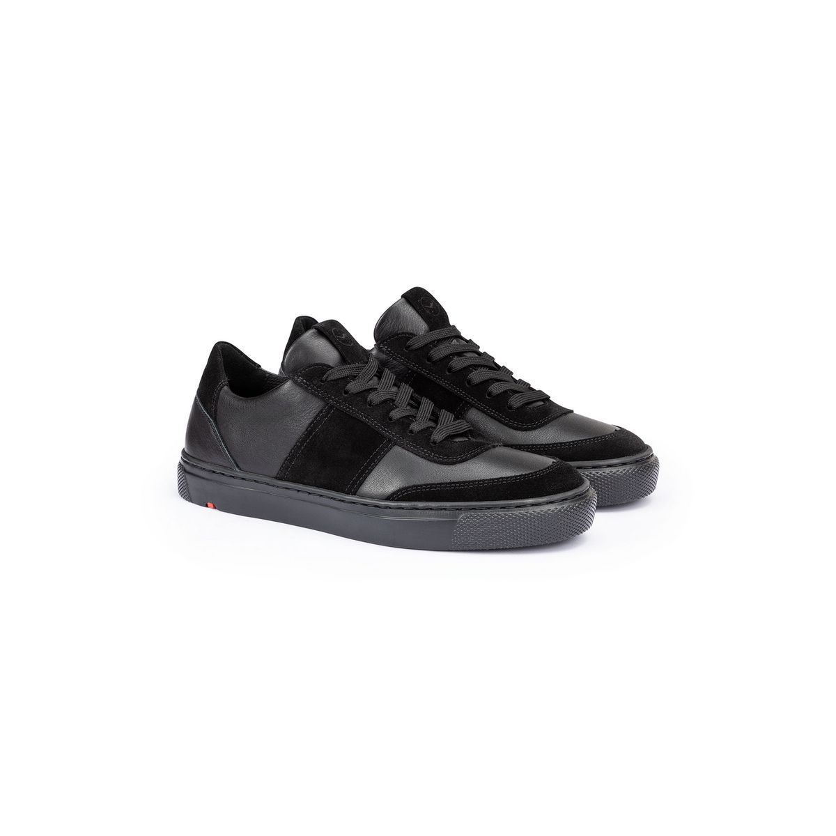 Minimalistische Low-Top-Sneaker aus Ledermix