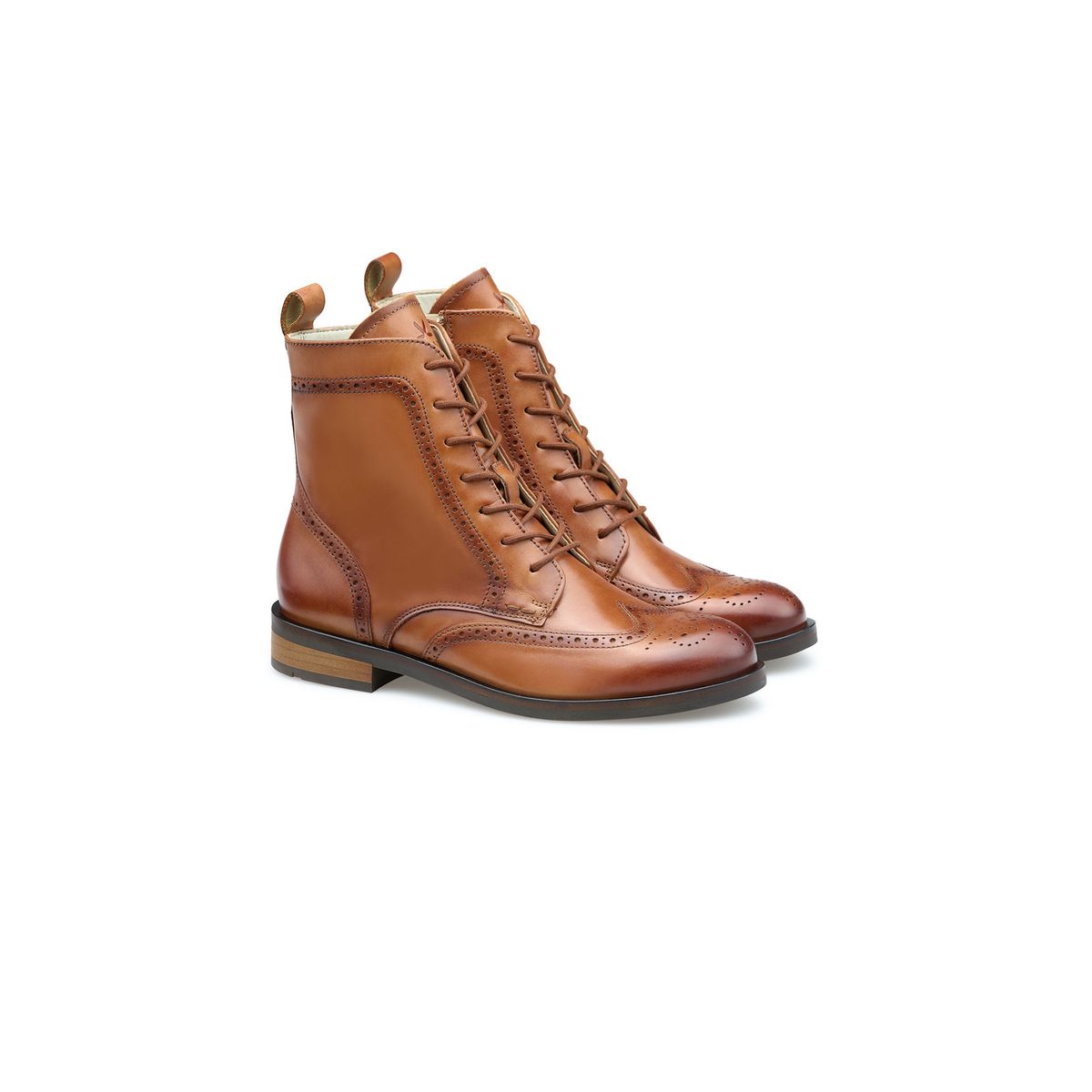Klassische Schnürstiefeletten mit Budapester Muster