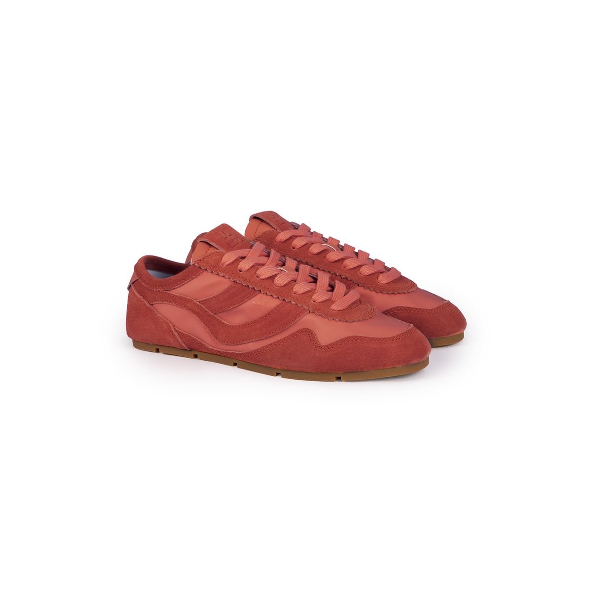 Retro-inspirierte Sneaker aus Rauleder und Mesh