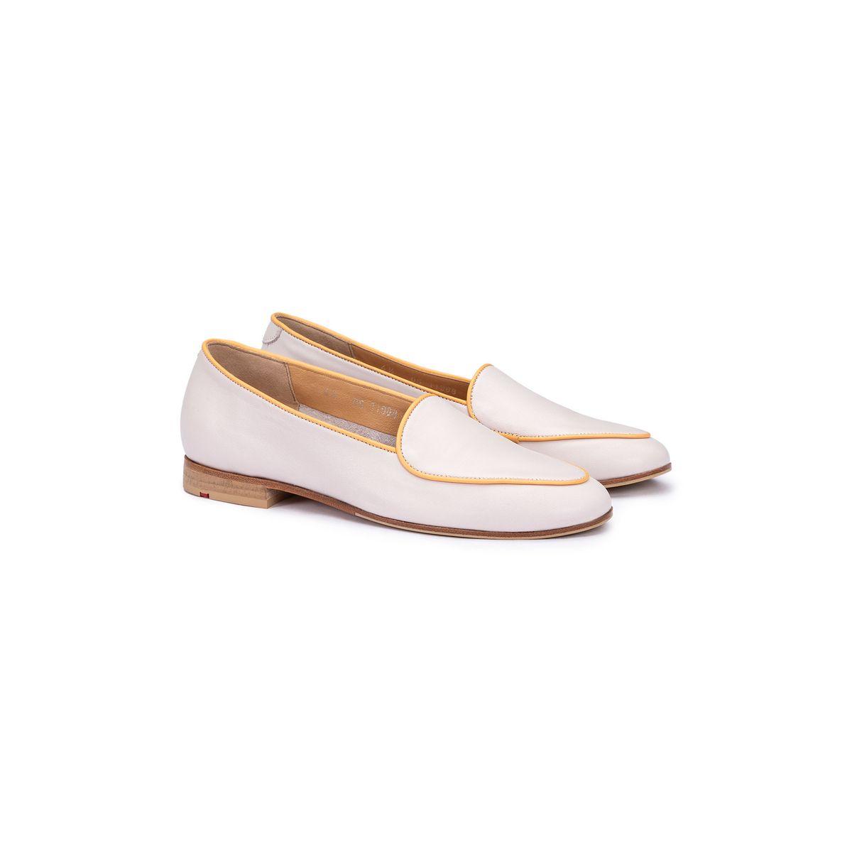 Elegante Leder-Slipper mit Paspelierung