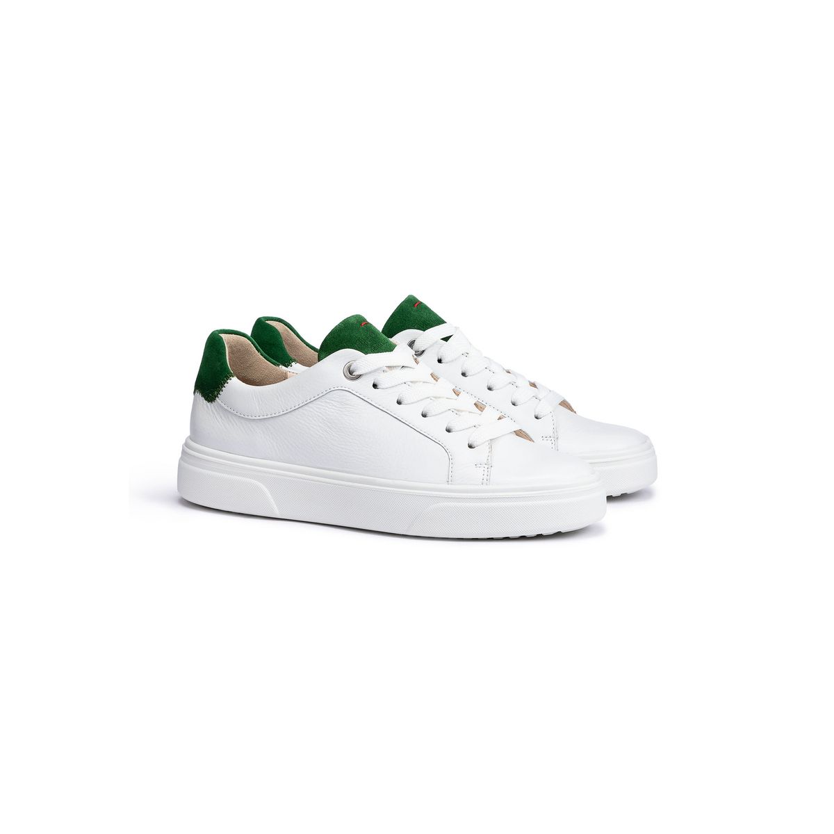 Minimalistischer flacher Leder-Sneaker