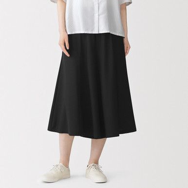 Fließende Culottes mit weitem Bein
