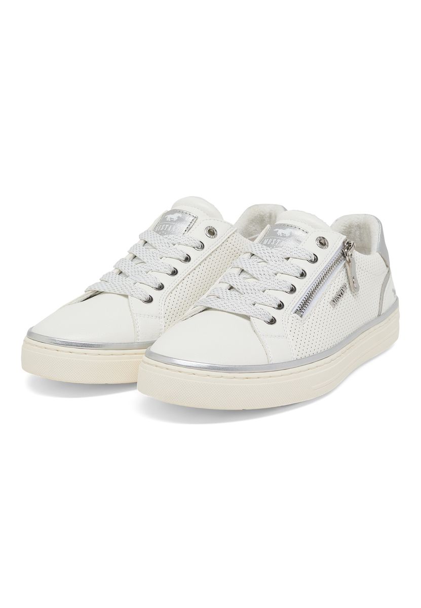 Low-Top Sneaker mit Metallic-Akzenten und Lochmuster