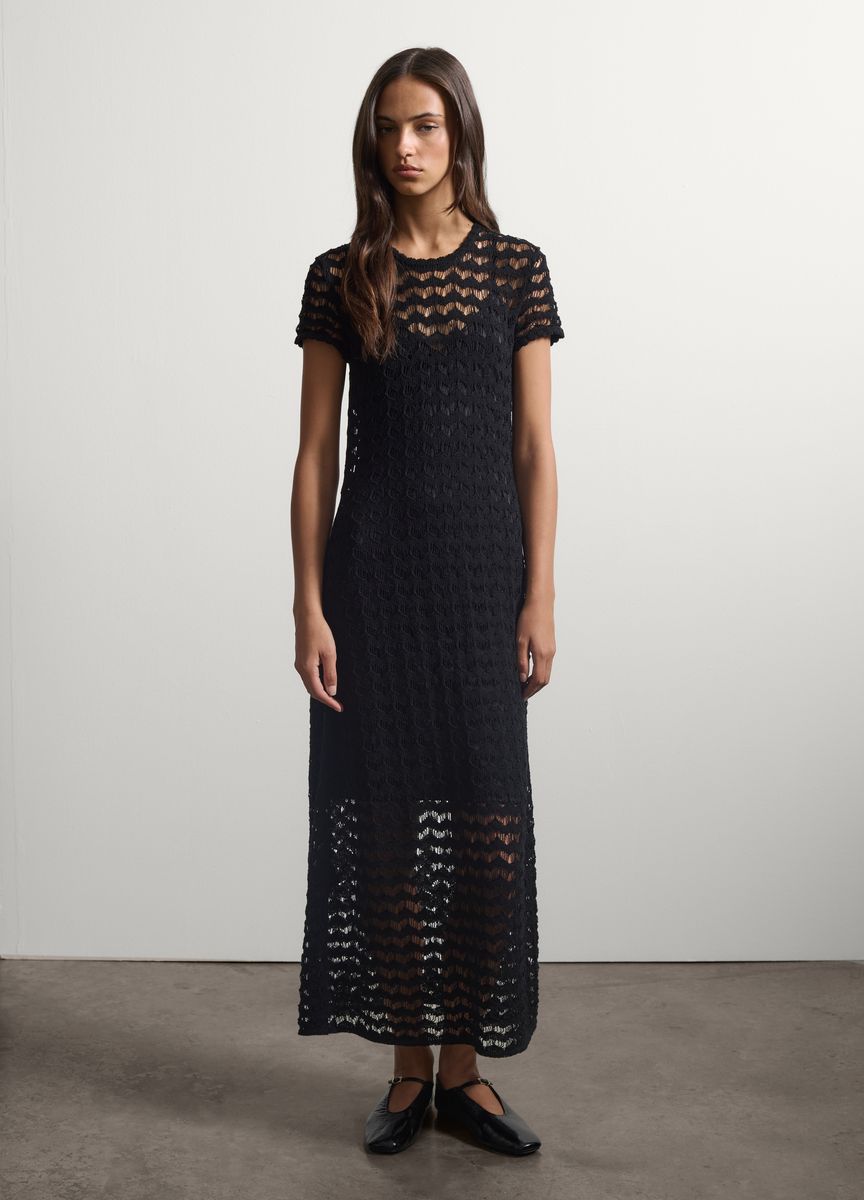 Maxikleid mit Zickzack-Lochmuster
