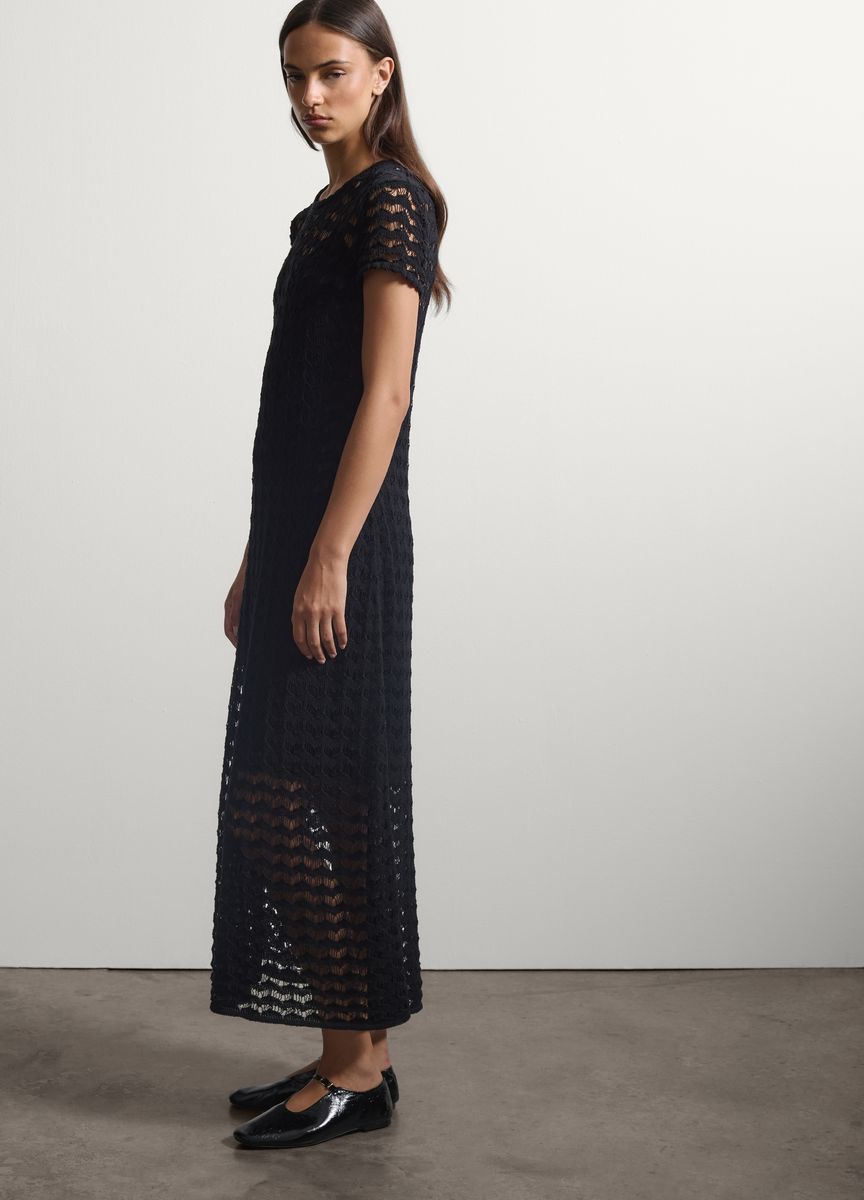 Maxikleid mit Zickzack-Lochmuster