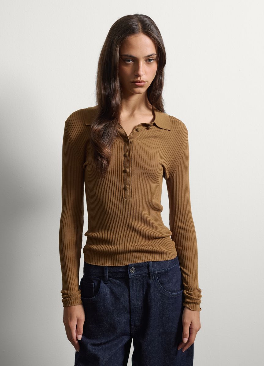 Geripptes Polo-Langarmshirt aus Strick