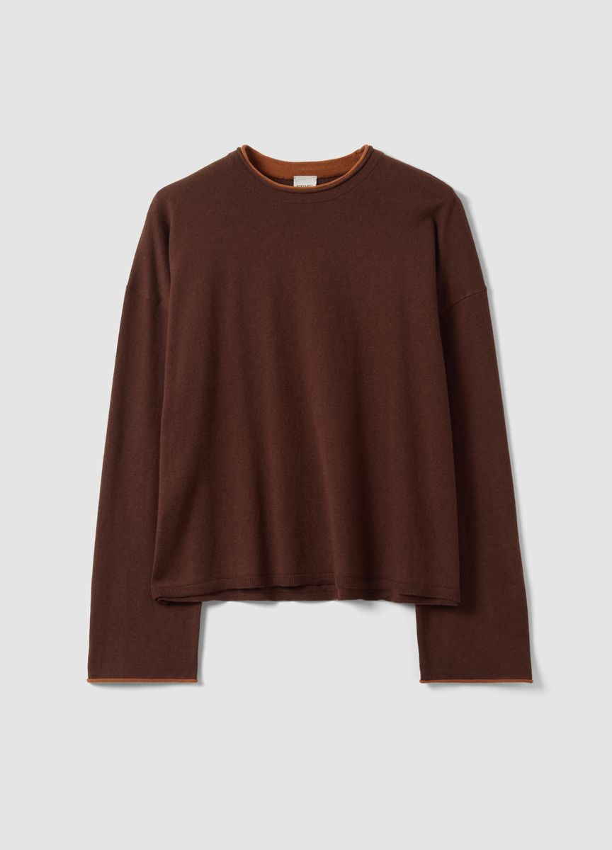 Leichter Strickpullover mit Kontrastkante