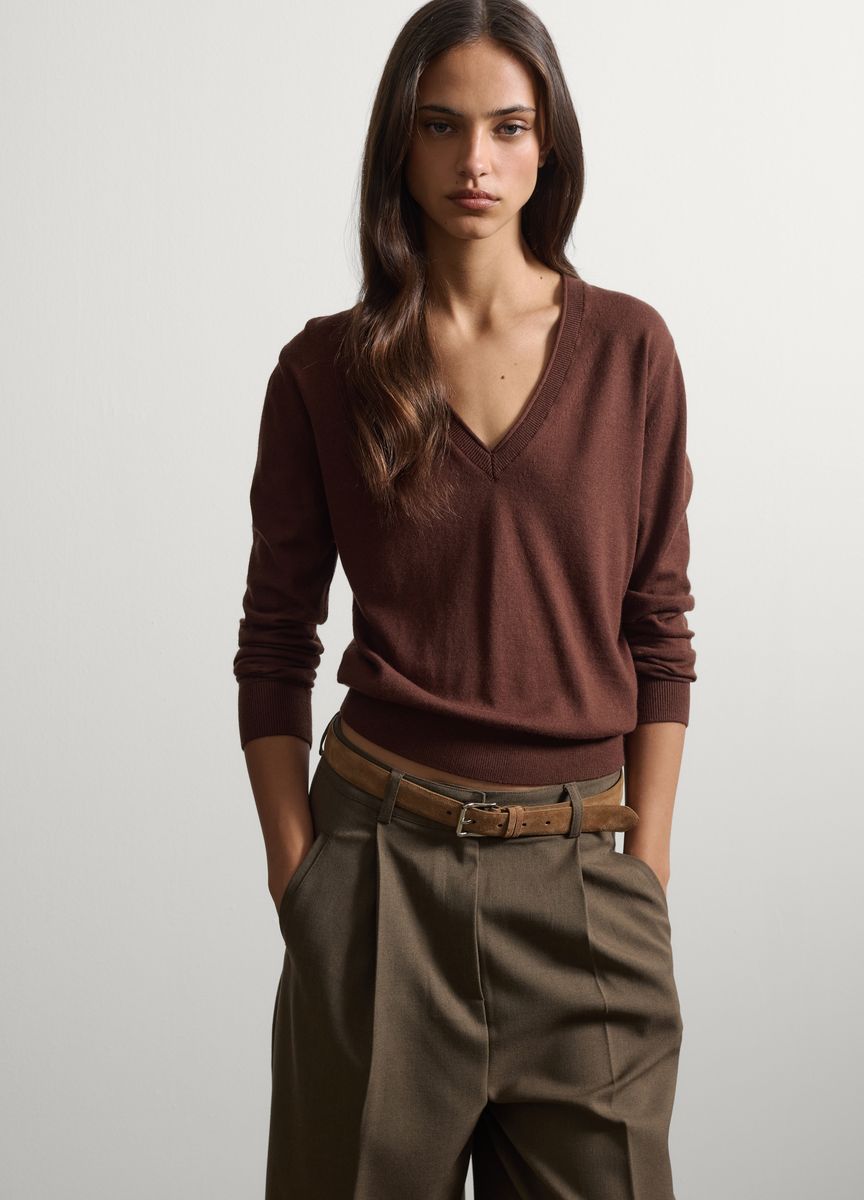 Eleganter Feinstrickpullover mit V-Ausschnitt