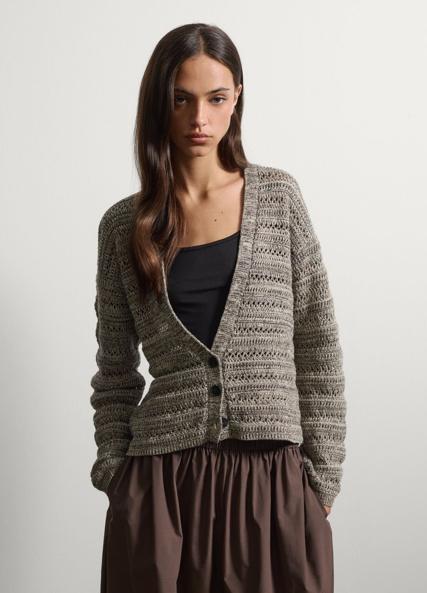 Strukturierter Cardigan mit V-Ausschnitt
