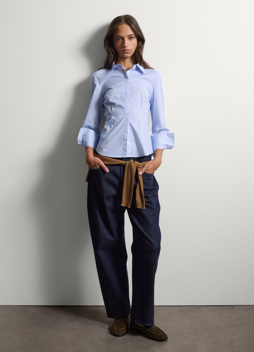 Taillierte gestreifte Button-Down Bluse