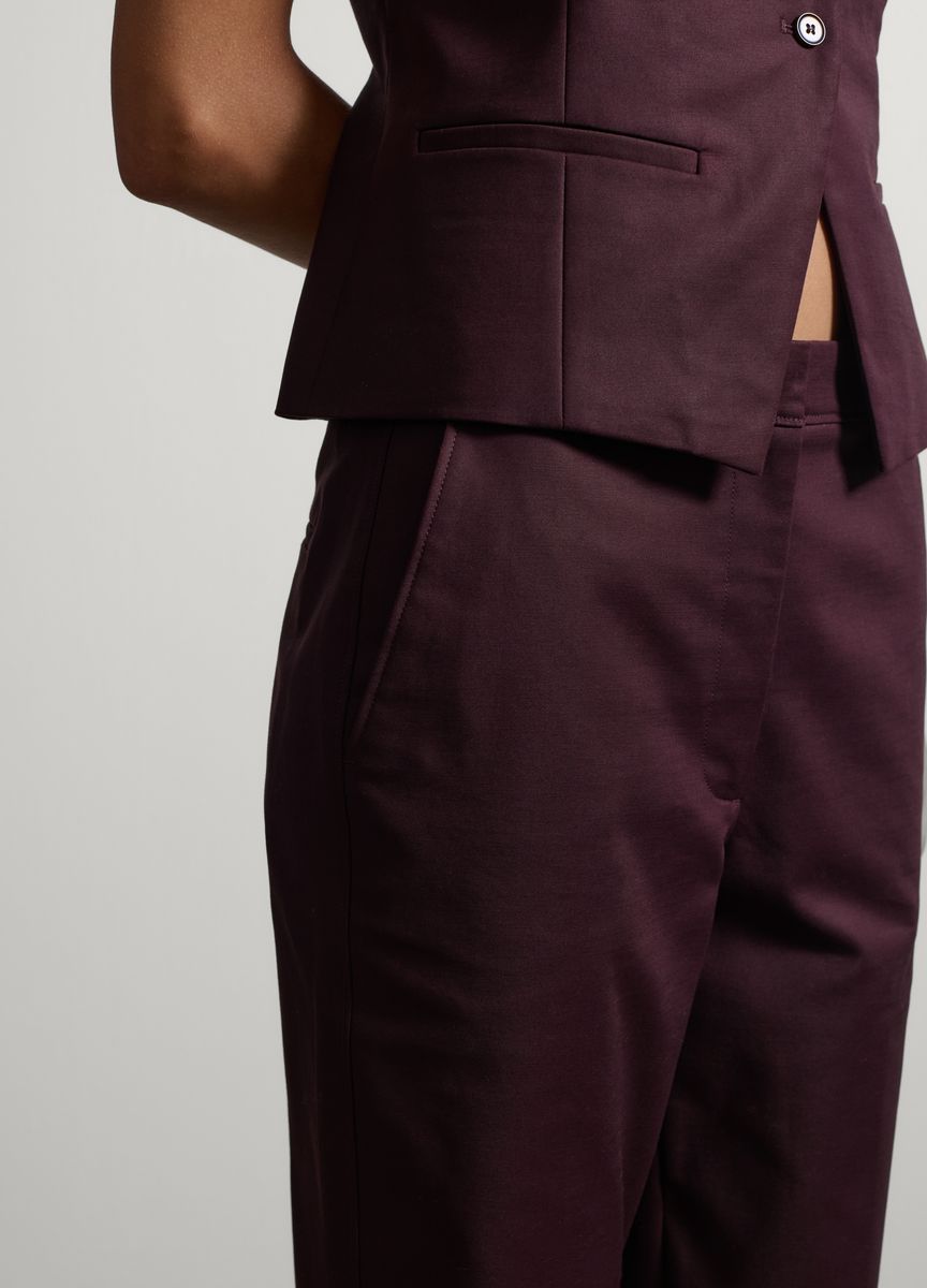 Maßgeschneidertes Set aus Weste und Hose