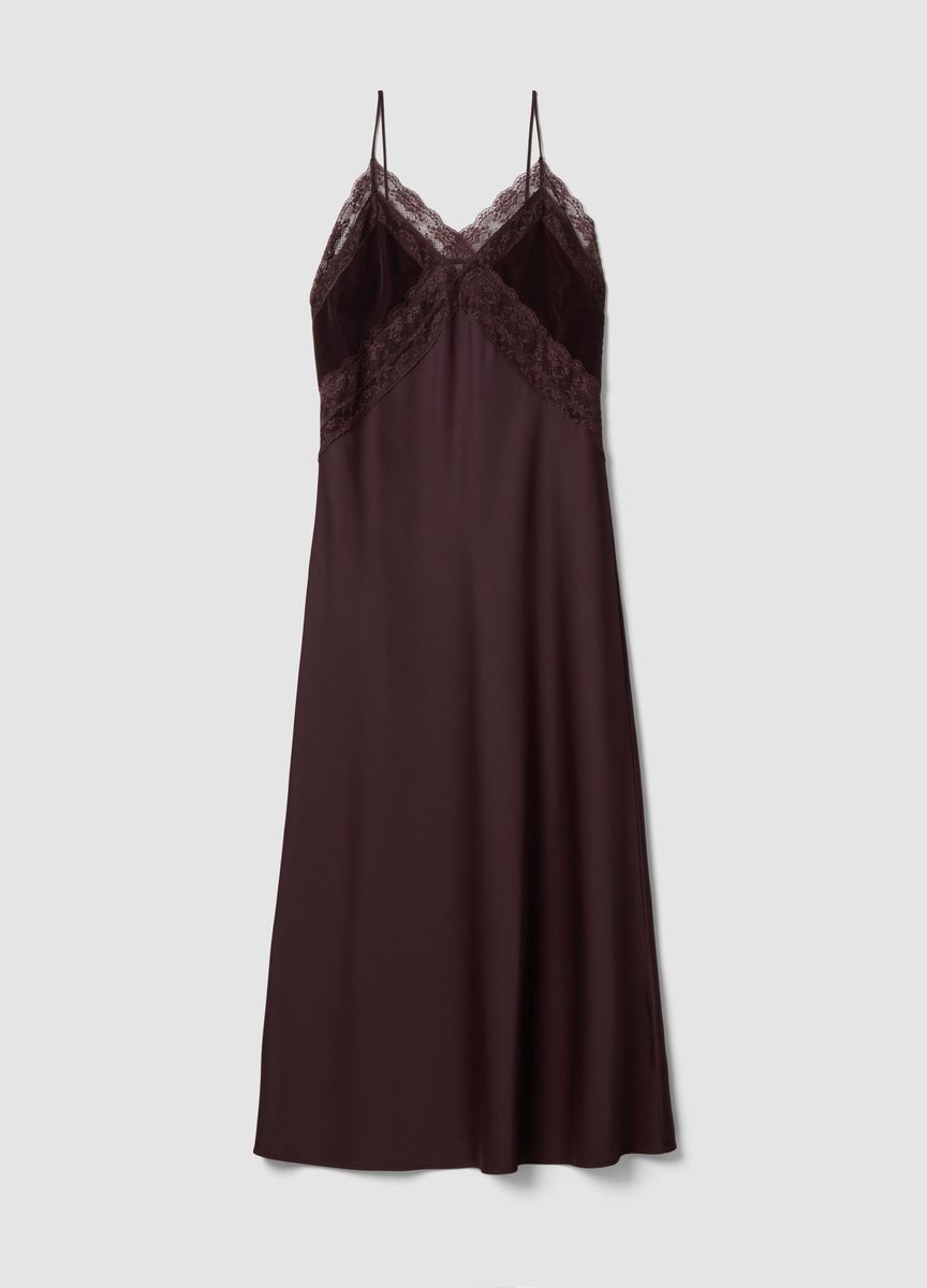 Langes Satin-Slipkleid mit Spitze