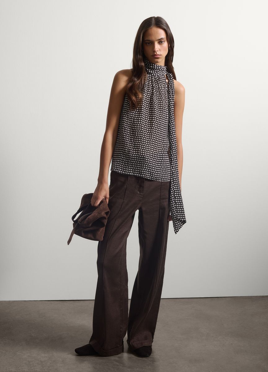 Elegantes Polka-Dot-Halterneck