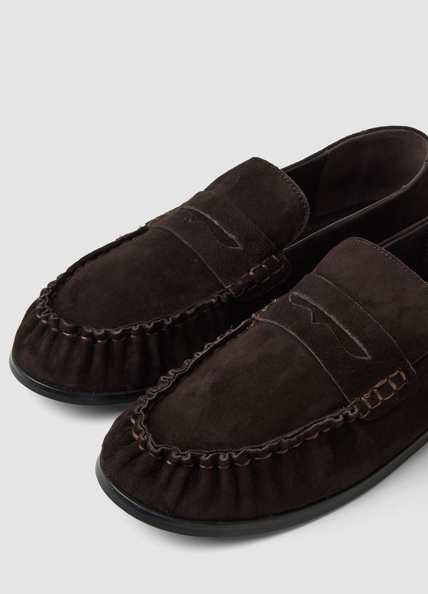 Klassische Wildleder-Mokassin-Loafer