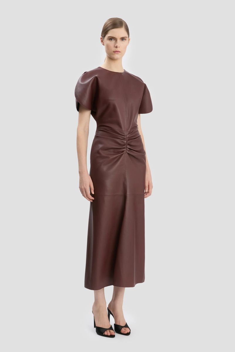 Midi-Lederkleid mit Raffungen und Puffärmeln