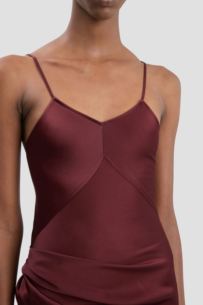 Drapiertes Satin-Slipkleid in Maxilänge