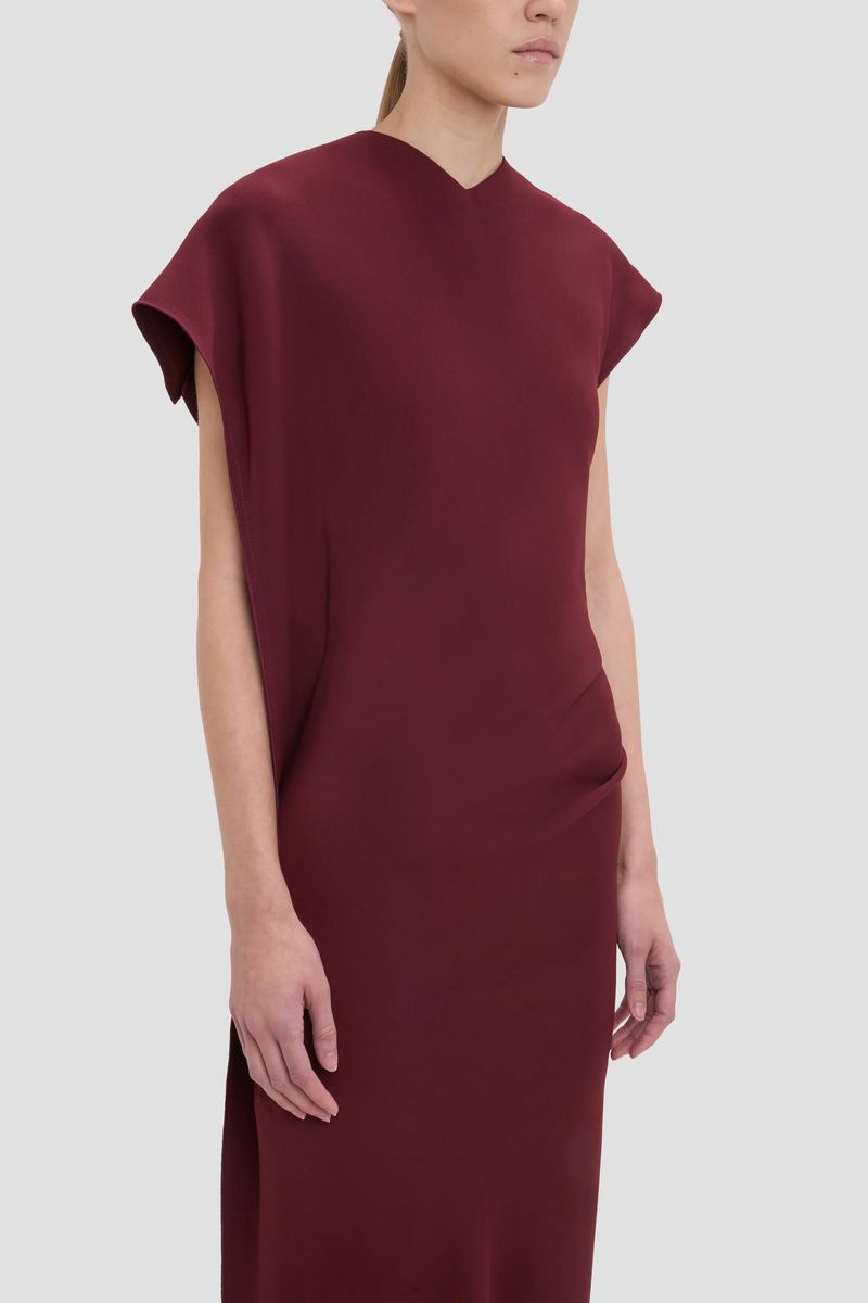 Asymmetrisches drapiertes Midikleid mit Falten