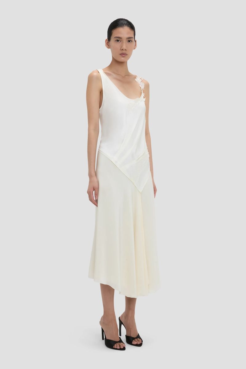 Asymmetrisches Satin-Midikleid mit Spitze