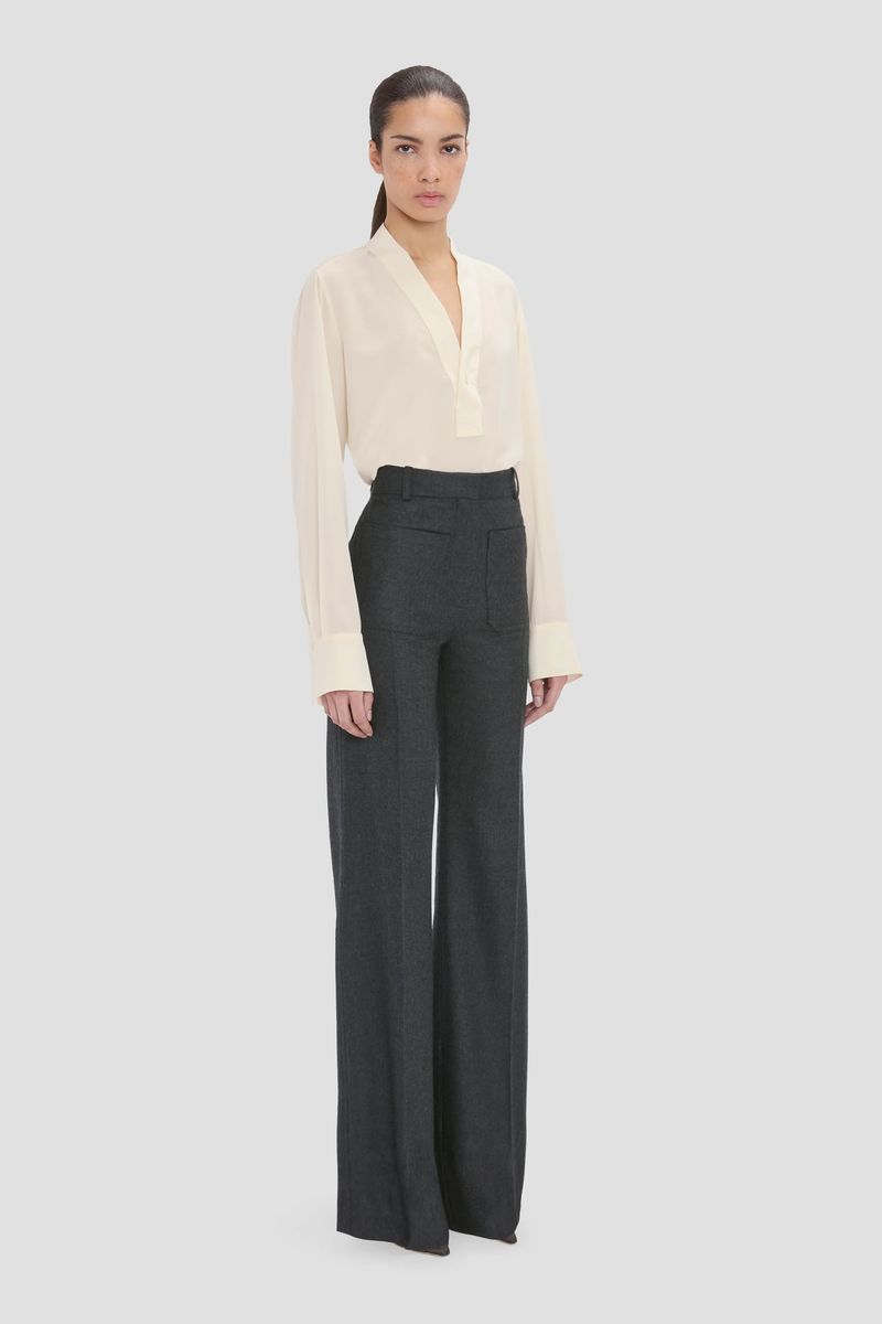 Maßgeschneiderte Wollhose mit weitem Bein