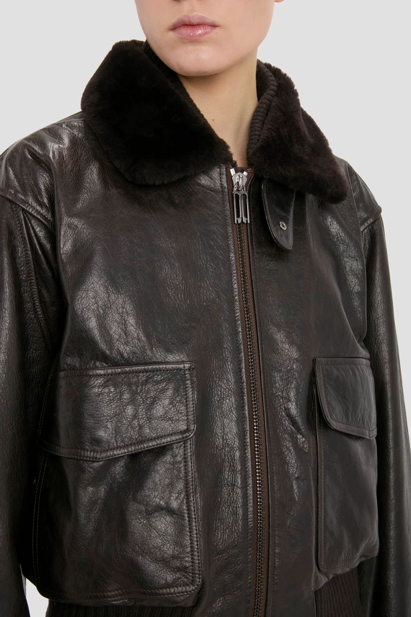 Klassische Fliegerjacke mit Lammfellkragen